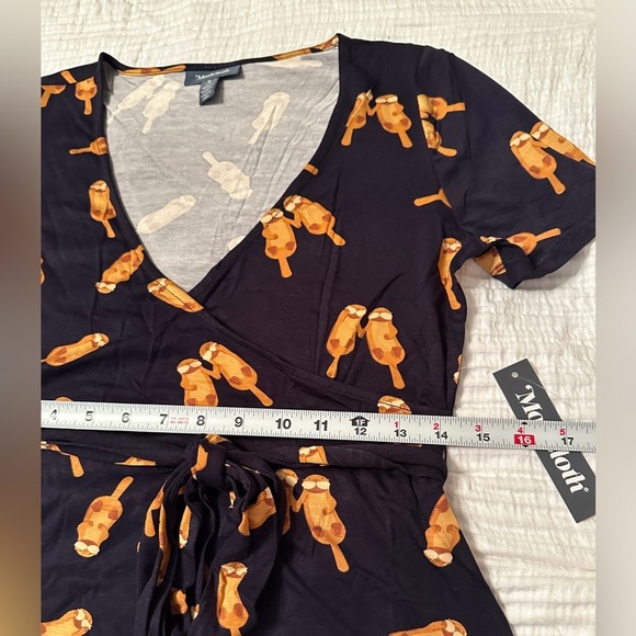 ModCloth Surplice Is Right Faux-Wrap Top - NWT - Size S - Picture 11 of 12